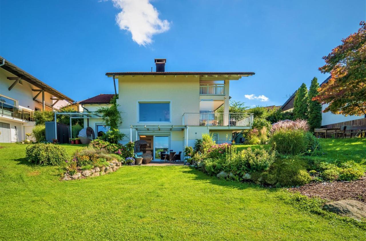 Haus Am Weinberg II Daire Seekirchen am Wallersee Dış mekan fotoğraf