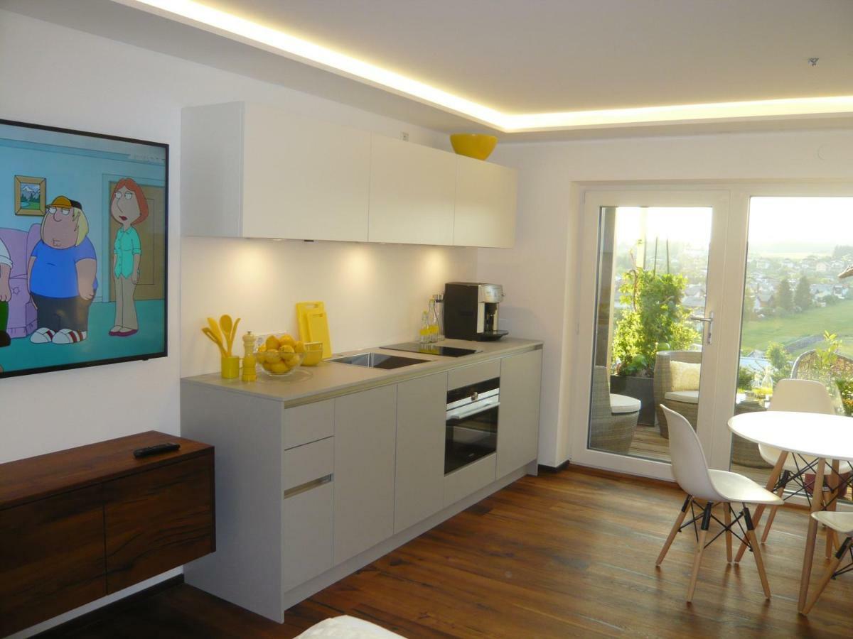 Haus Am Weinberg II Daire Seekirchen am Wallersee Dış mekan fotoğraf